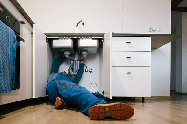 Professional Leak Detection technician working in Frostburg, MD